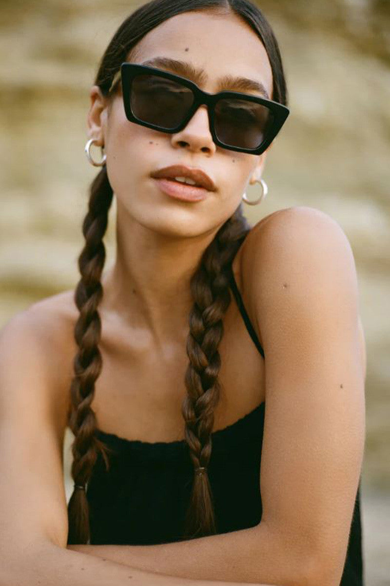 Feel good sunglasses in polished black grey style view