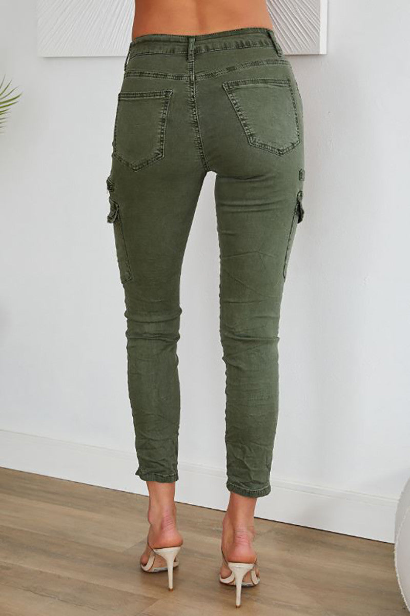 Crinkle jogger cargo pants in army green back view