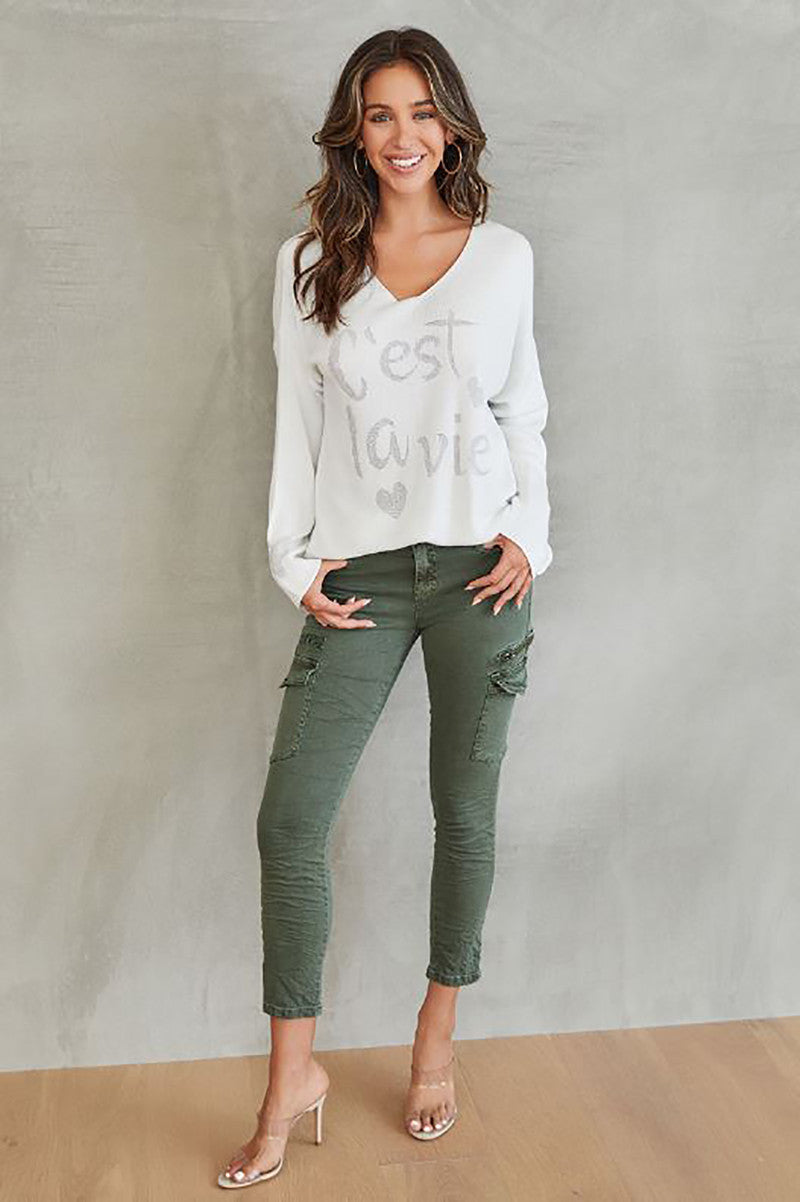 Crinkle jogger cargo pants in army green style view