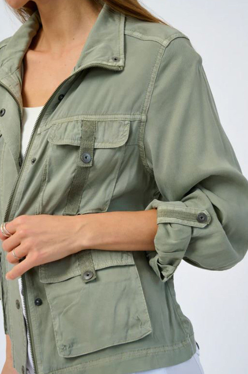 Autumn jacket in sea mist front detail view