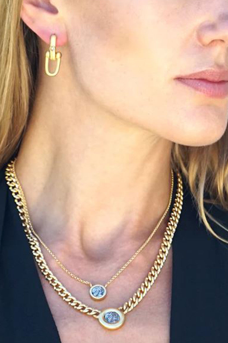 OLENA COIN NECKLACE in gold/vs