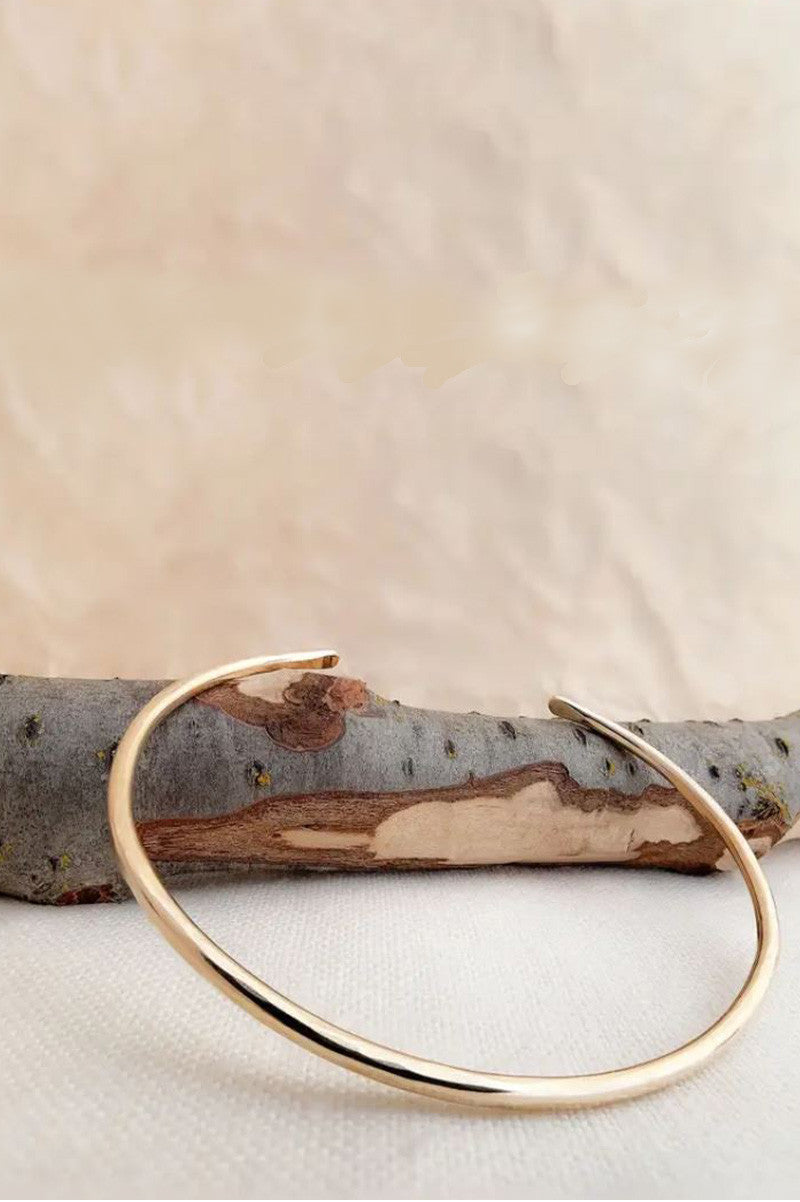 Stix Bangle in gold