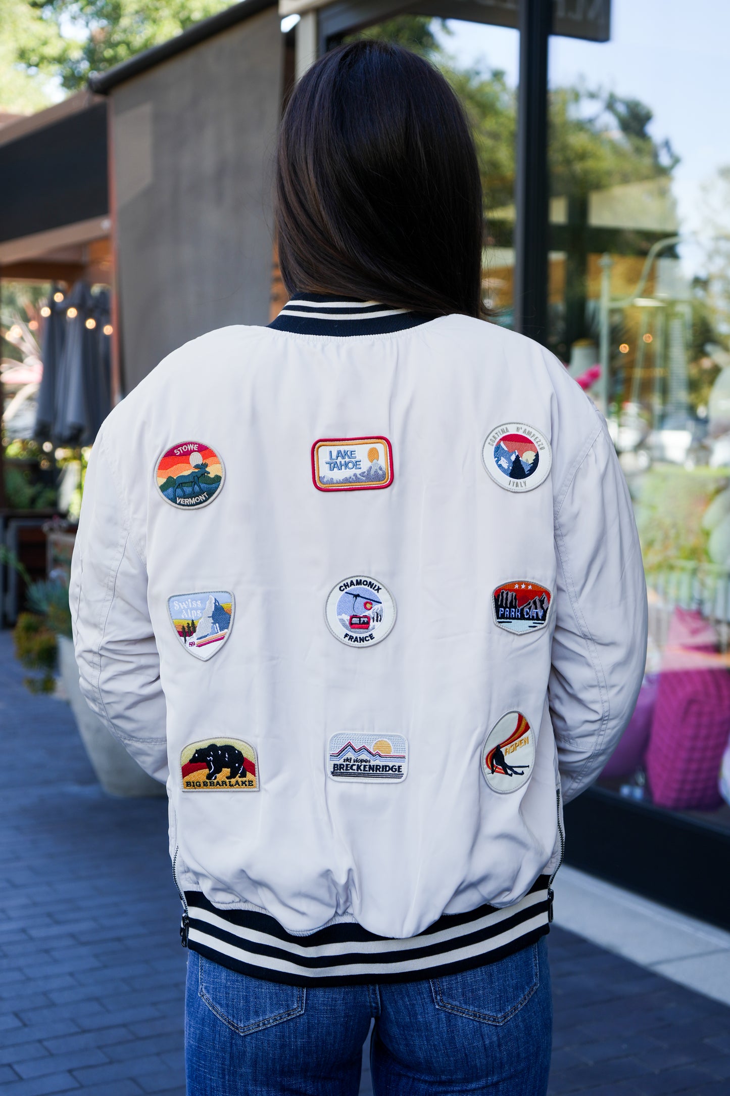 SATIN BOMBER w/PATCH IN SHORT BREAD BACK VIEW
