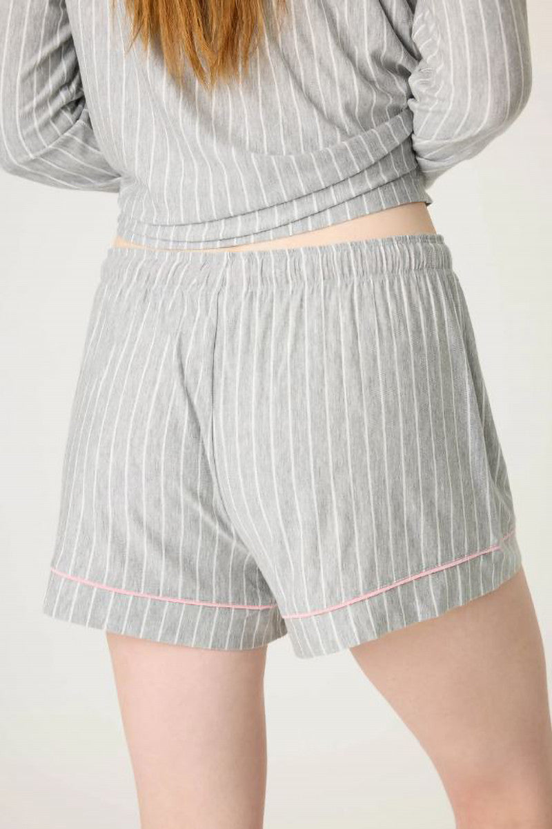 Lazy days short in heather grey back view