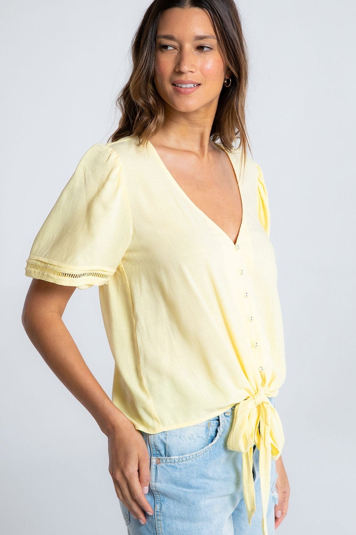 Daffodil v neck tie front top side view