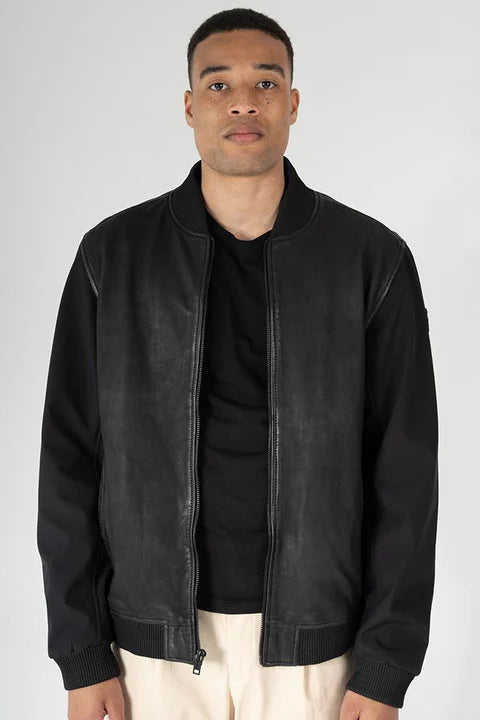 Horizon CF Leather jacket in black front view