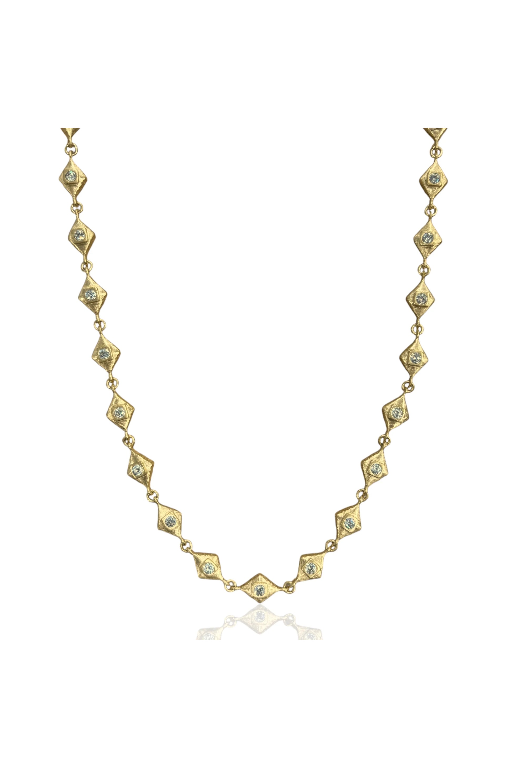 cayden necklace in gold style view
