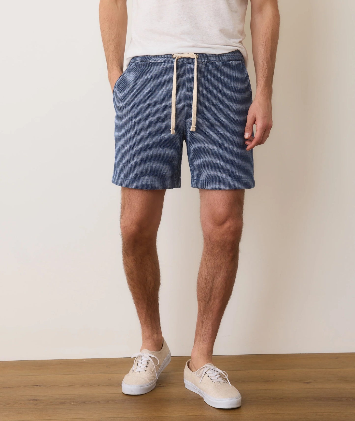 Saturday beach short 6" in navy texture front view