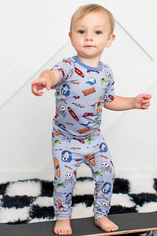 Short sleeve 2pc pajama in graffiti