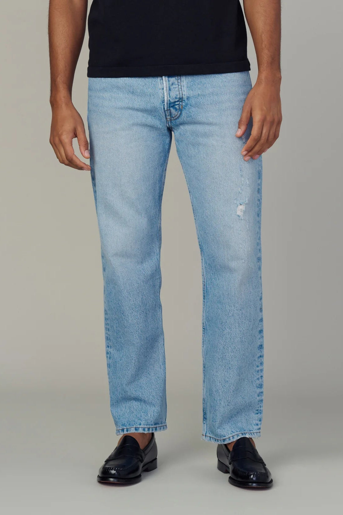 THE JOE 30 INSEAM IN SPAULDING FRONT VIEW CLOSEUP