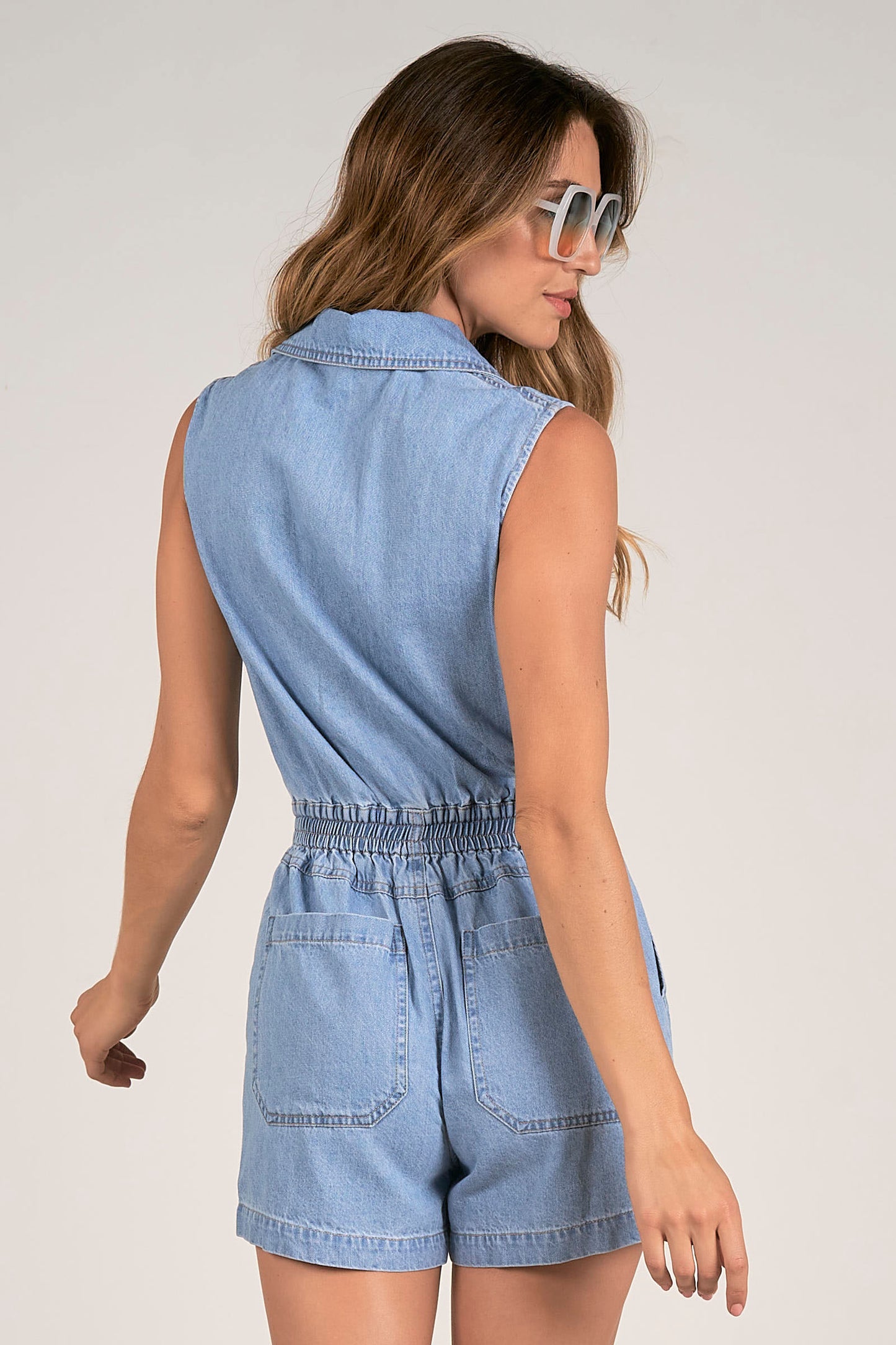 SLEEVELESS COLLARED ROMPER IN BLUE WASH BACK VIEW