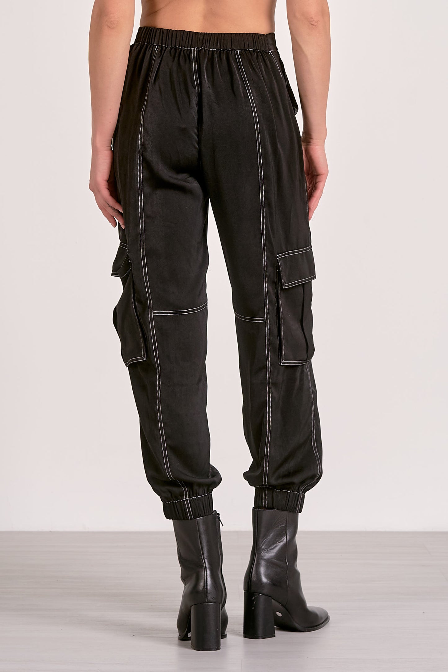 CARGO JOGGER PANT IN BLACK BACK VIEW