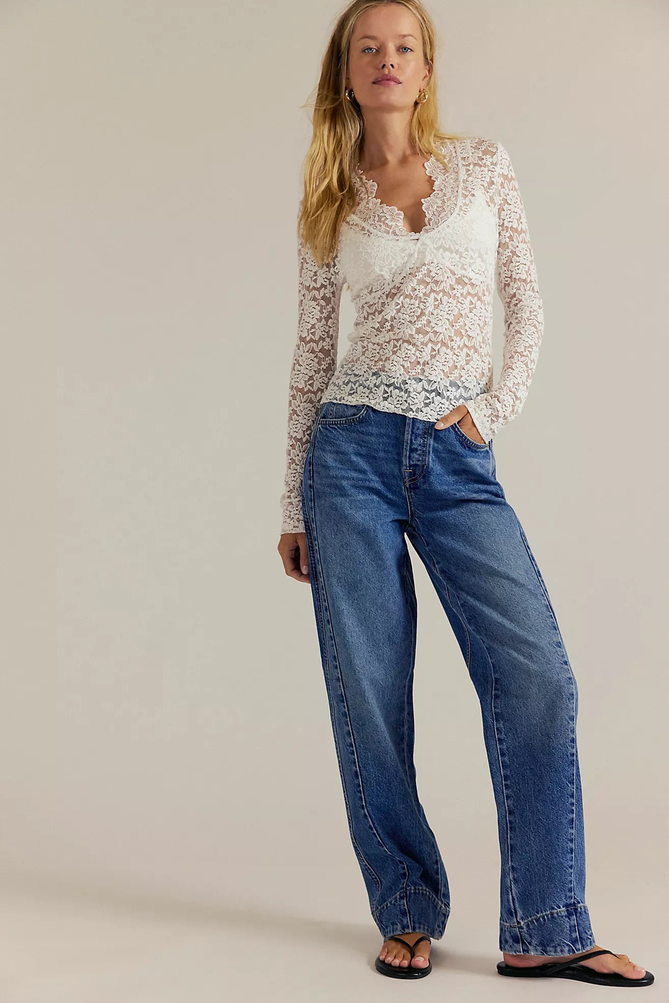 STICK AROUND SLIM CURVE JEAN IN STAY FOR THE MORNING FRONT VIEW