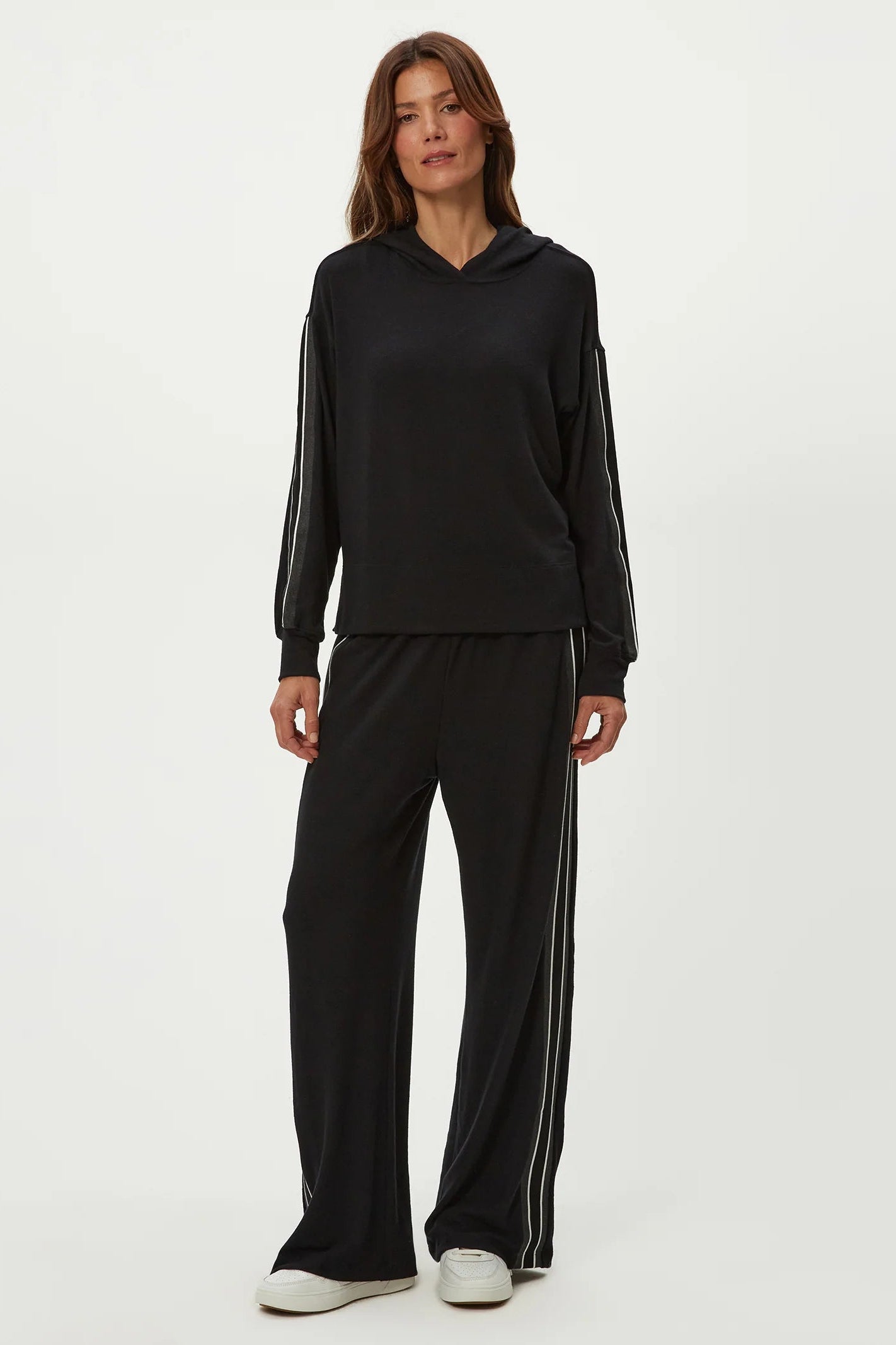 TARYN HOODIE IN BLACK FRONT VIEW