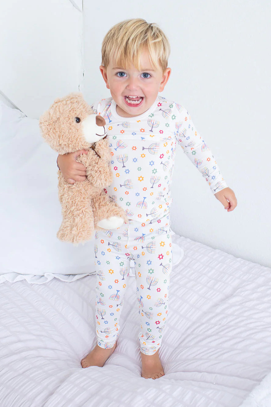 LONG SLEEVE PAJAMA SET IN HANUKKAH STARS FRONT VIEW