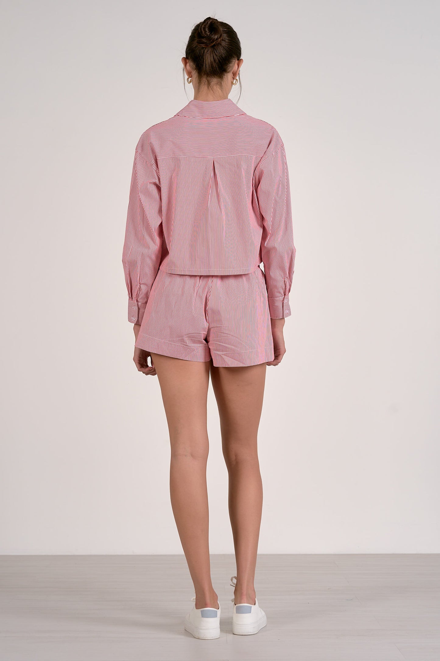 BUTTON DOWN COLLAR CROP TOP IN RED STRIPE BACK VIEW