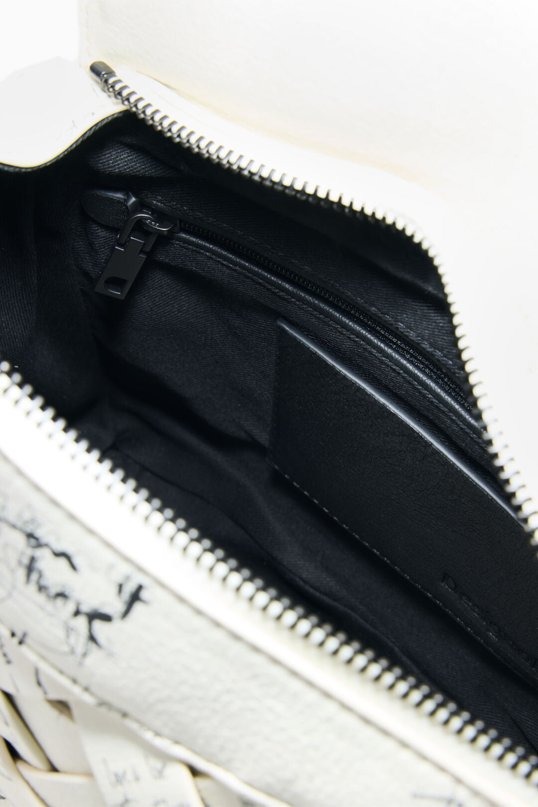 Medium Lettering bag in Crudo Beige inside view