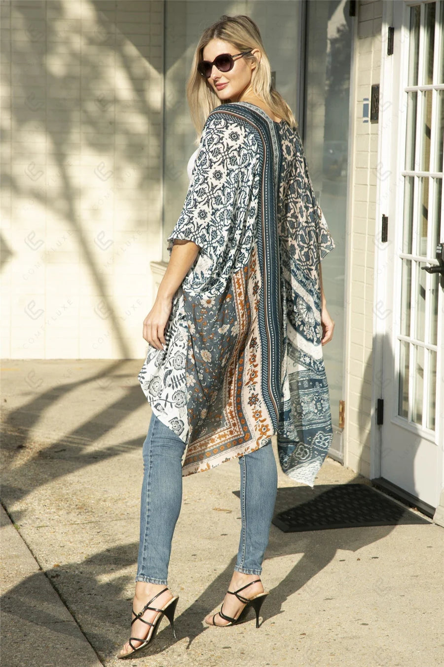 Mixed floral print kimono in blue back view