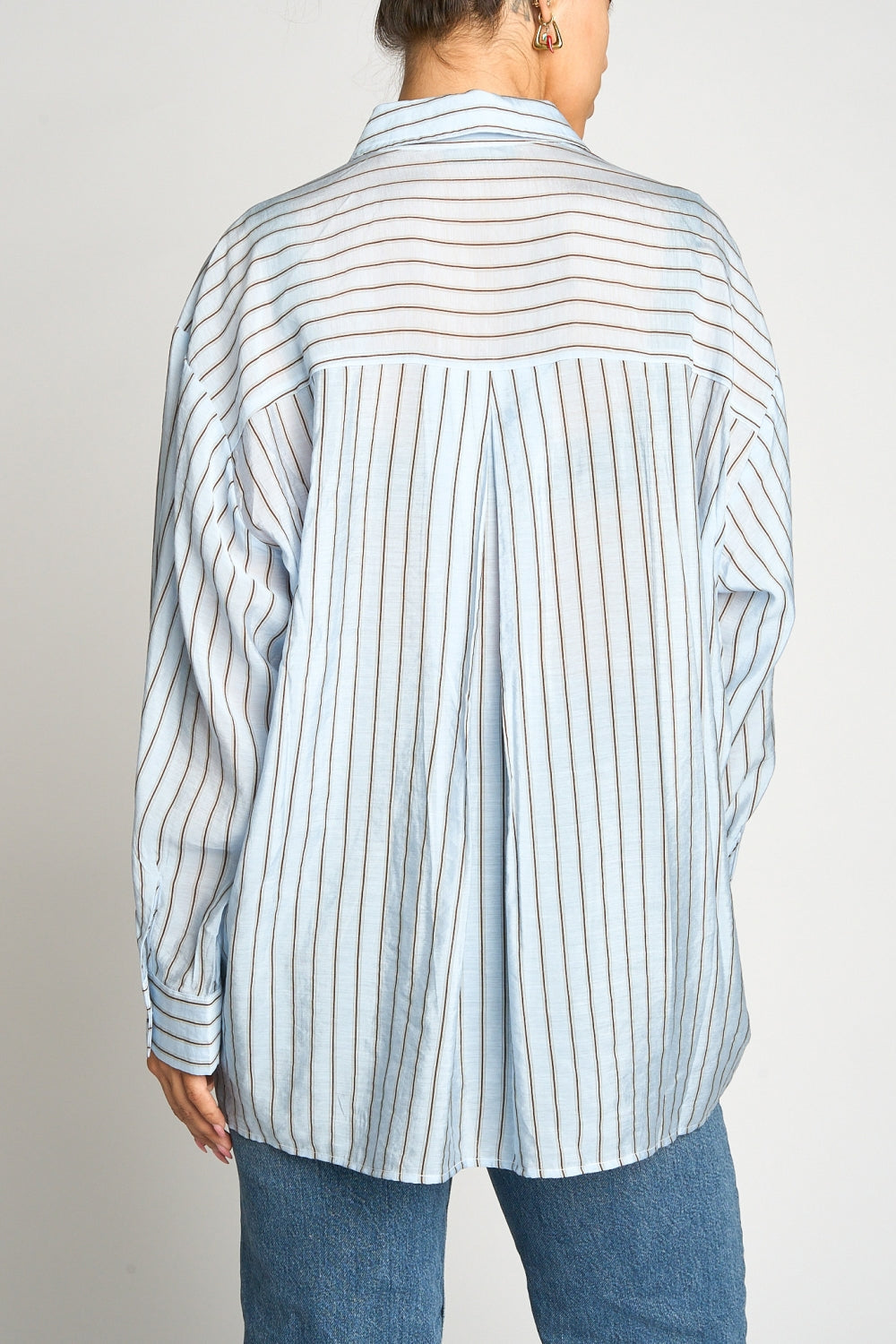 STRIPED BUTTON DOWN SHIRT