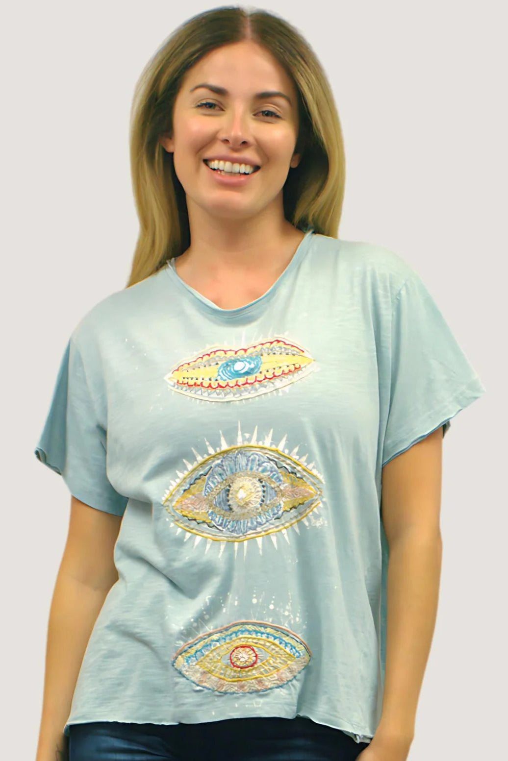 lula tee in blue fog style view
