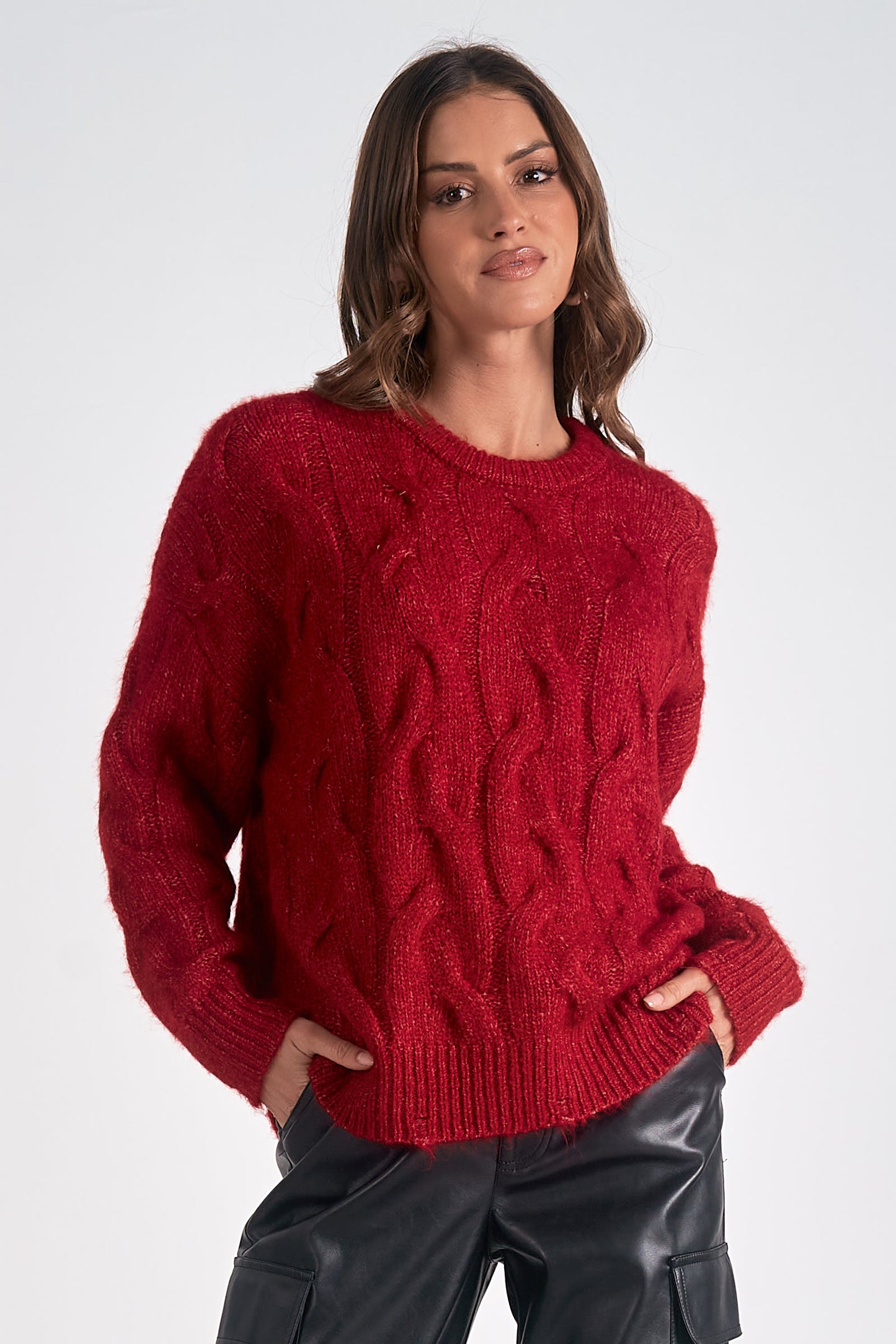 CREWNECK CABLE SWEATER IN RED FRONT VIEW