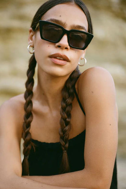 Feel good sunglasses in polished black grey style view