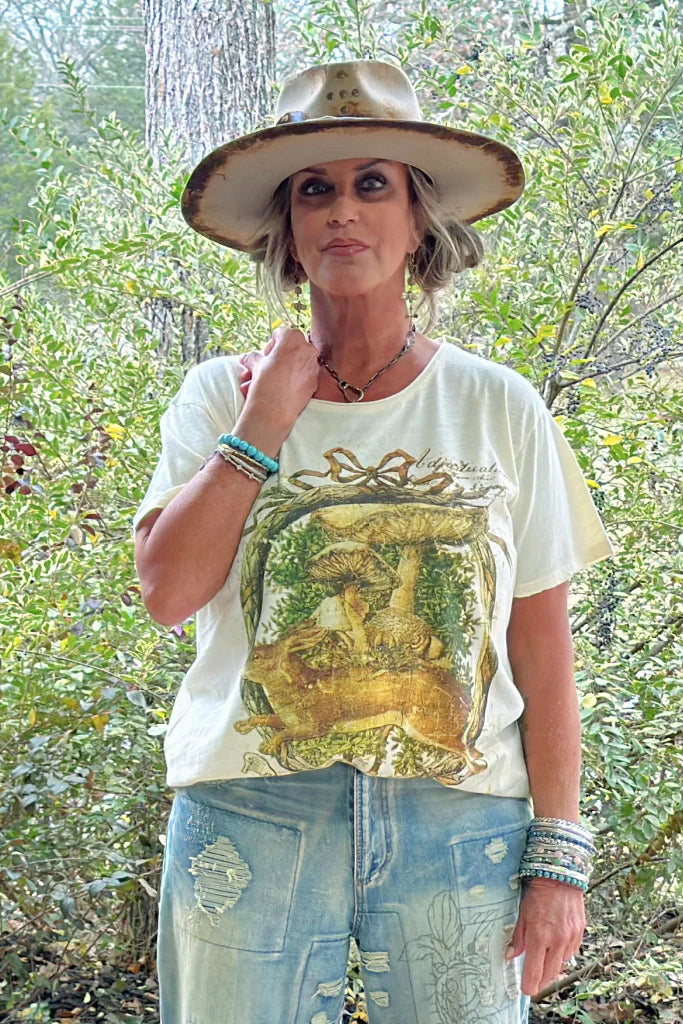 MOON DANCE TEE IN JUMPING AROUND FRONT VIEW