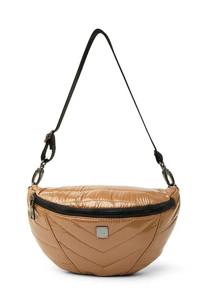 LITTLE RUNAWAY BAG IN GLOSSY CARAMEL FRONT VIEW