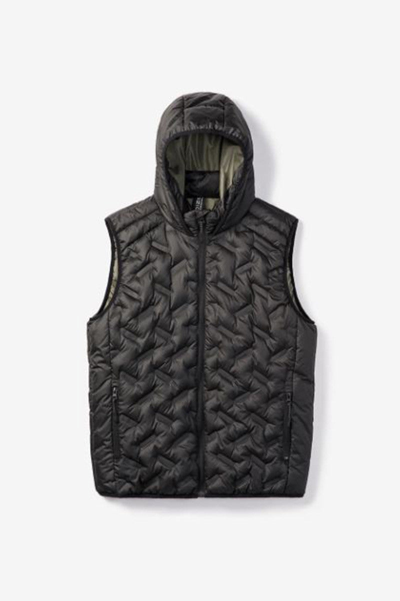 JAXON SHORT LENGTH QUILTED VEST IN BLACK