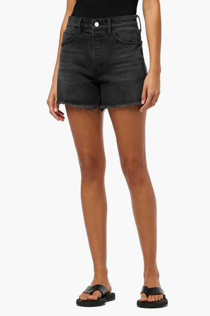 The Jessie relaxed short with fray hem in finesse front view