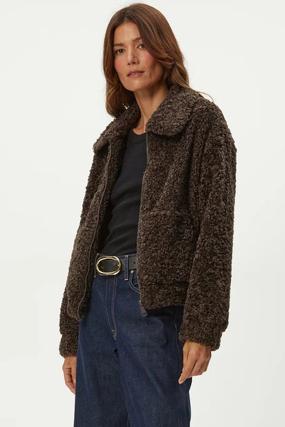 ZIGGY FAUX SHEARLING JACKET IN JAVA SIDE VIEW
