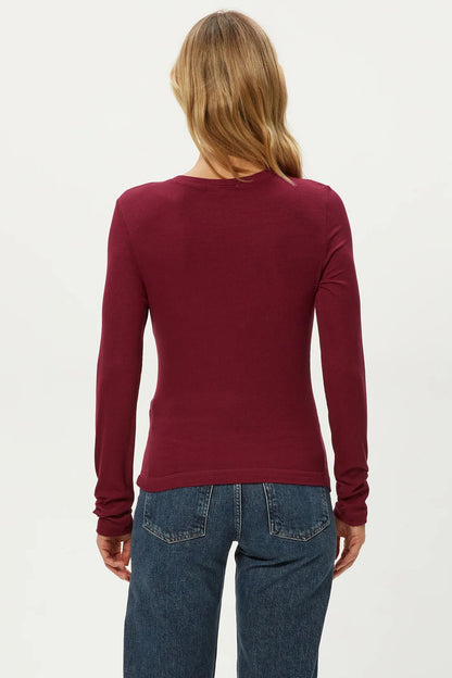 FINN CROPPED CREW NECK IN GARNET BACK VIEW