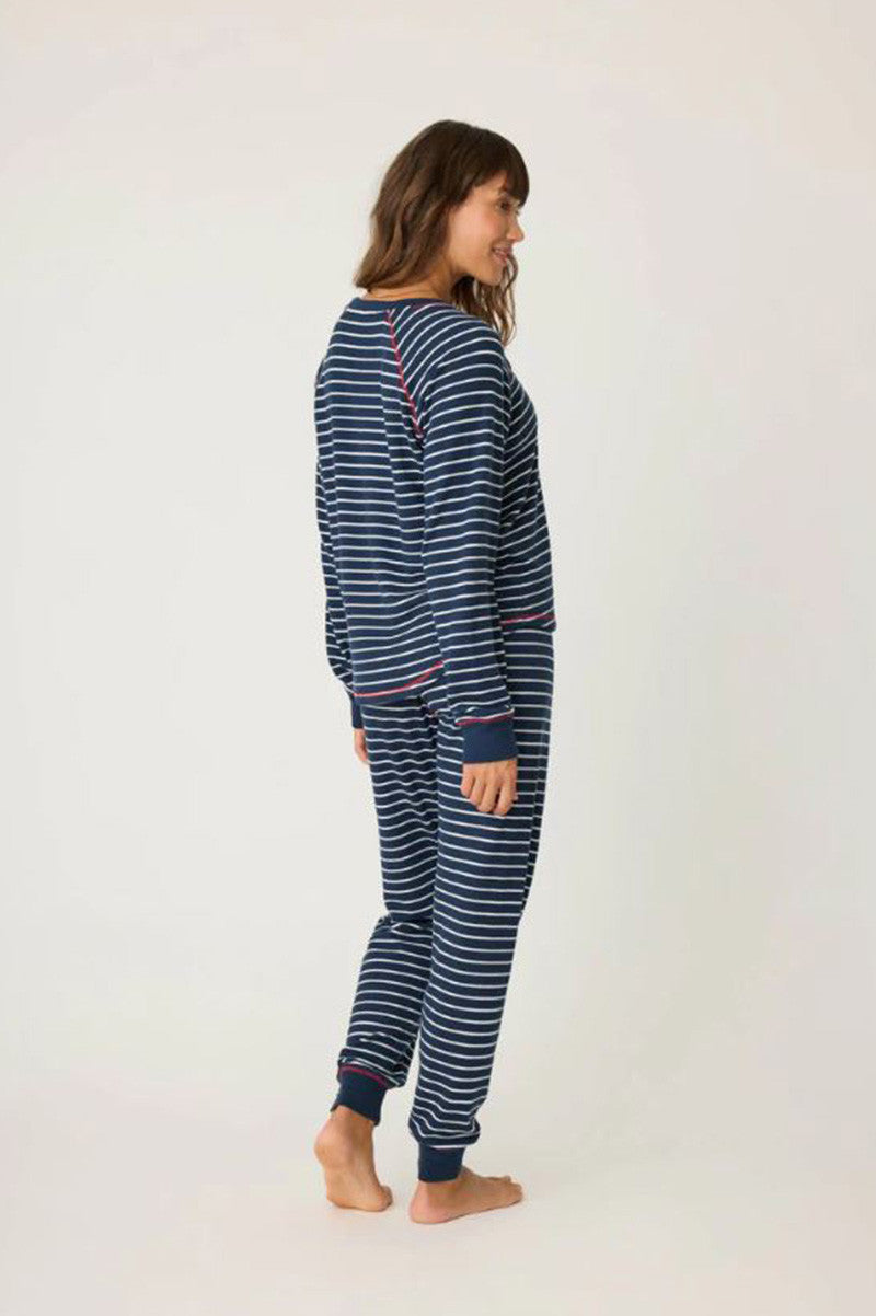 Snowflake kiss long sleeve top in midnight back view