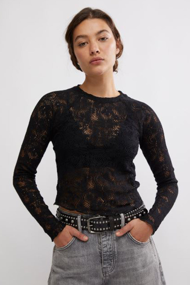 in the meadow tee in black front view