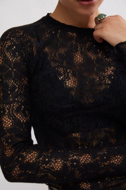 in the meadow tee in black detail view
