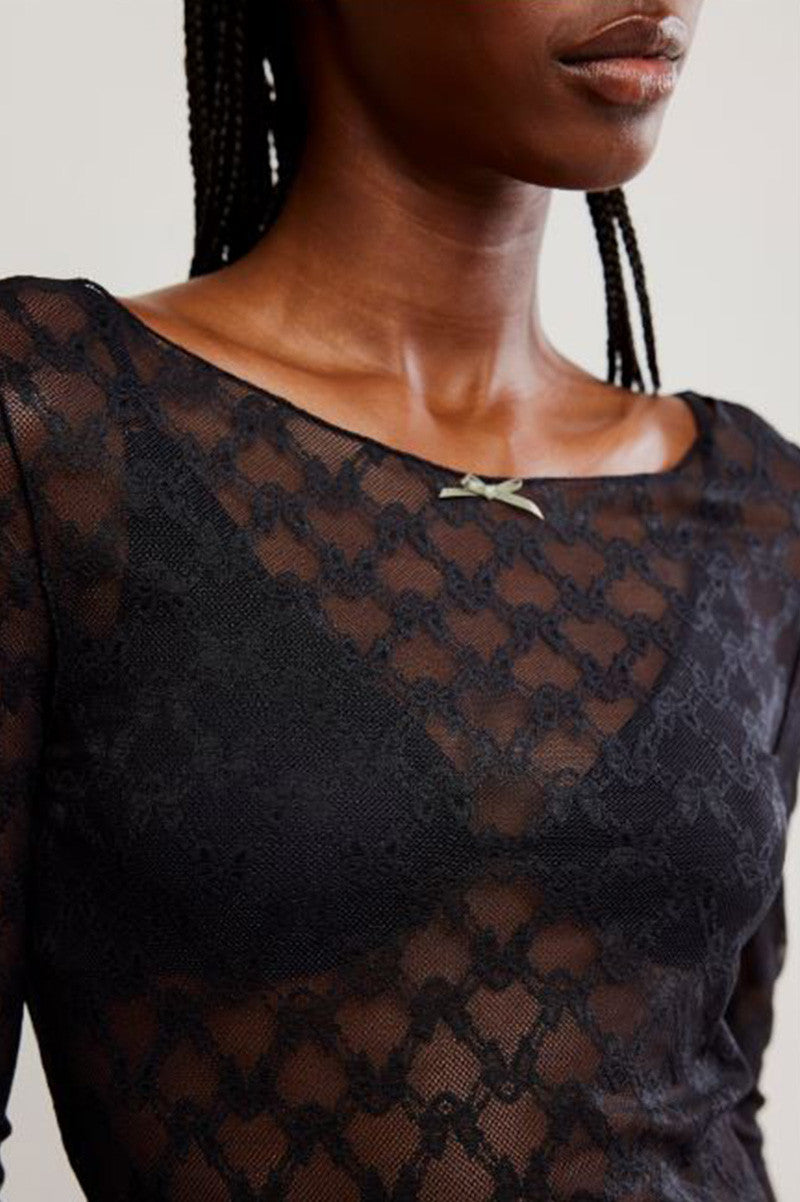 from me to you long sleeve in black detail view