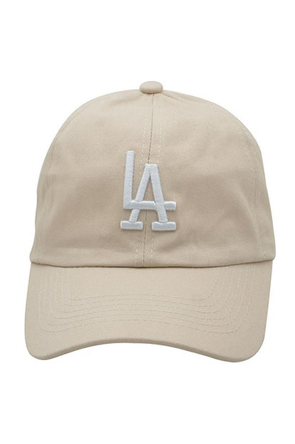 LA embroidered hat in khaki with white