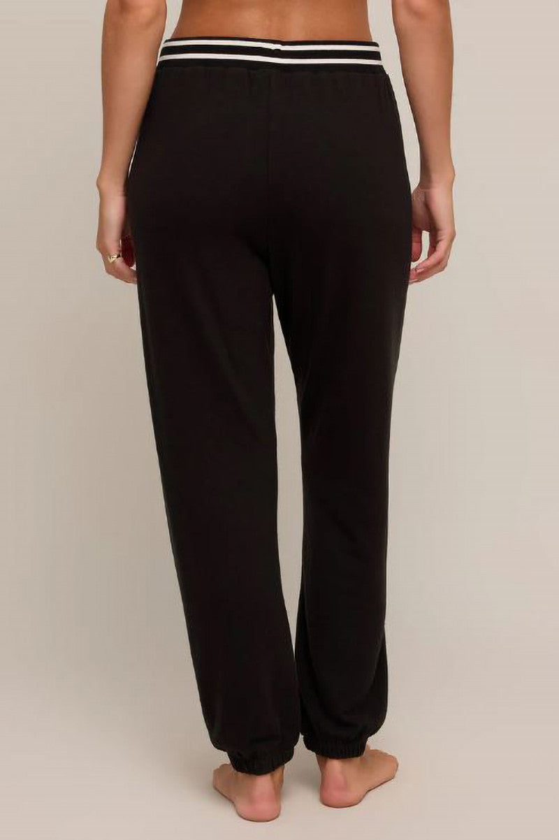 Mon Amour jogger in black back view