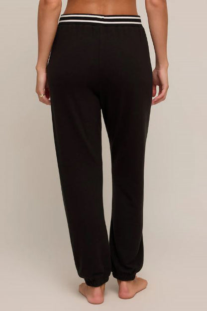 Mon Amour jogger in black back view