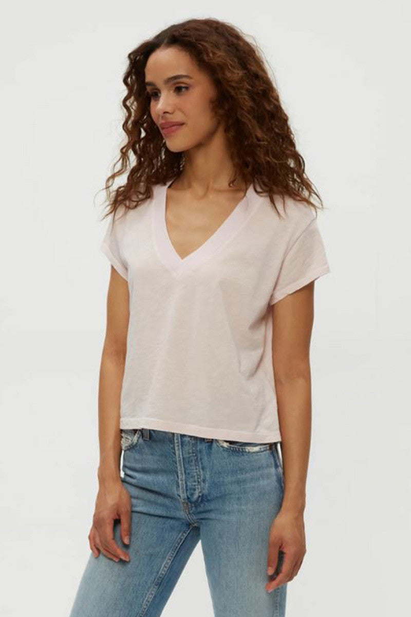 Harlan cropped vneck tee in Lychee front view
