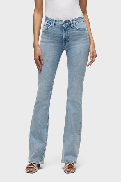 High-rise bootcut jeans in light blue wash, fitted waist and flared leg