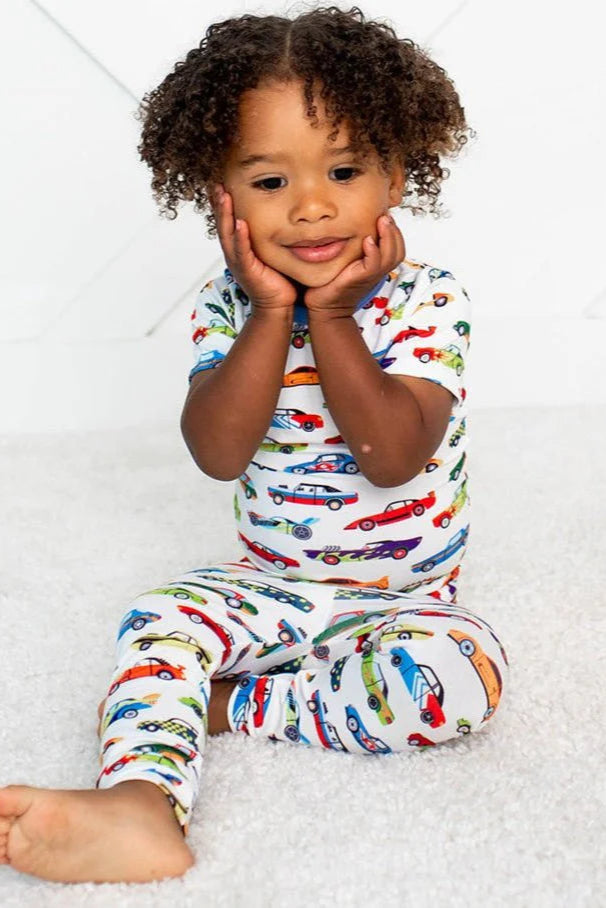 Short sleeve 2pc pajama in racing cars