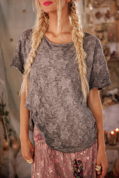 LITTLE STAR APPLIQUE TEE IN METEORITE FRONT VIEW