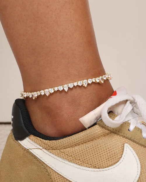 Dynasty anklet in gold with white diamonds style view