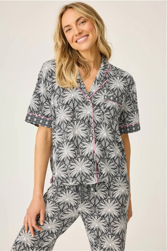SHADY BEACH DREAMS SHORT SLEEVE TOP IN BLACK FRONT VIEW