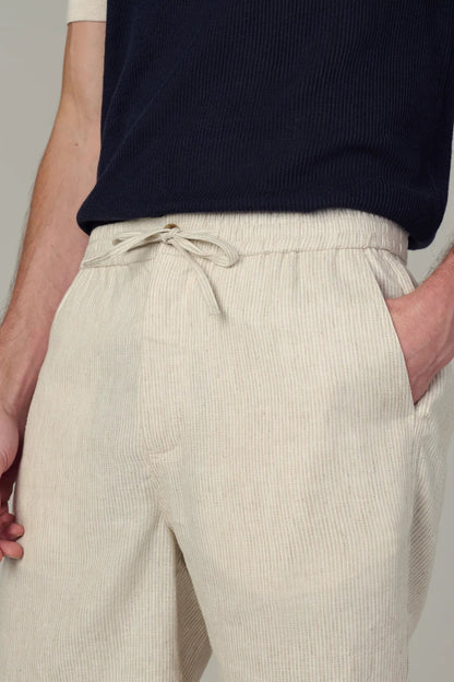 CLARKSON LINEN SHORT IN FLAX STRIPE CLOSEUP VIEW