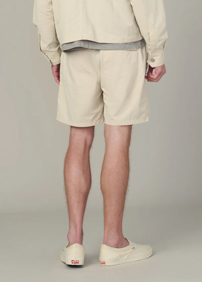 MODERN CARGO SHORT IN PAPYRUS BACK VIEW