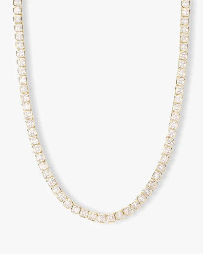 Duchess tennis necklace with gold with white diamonds