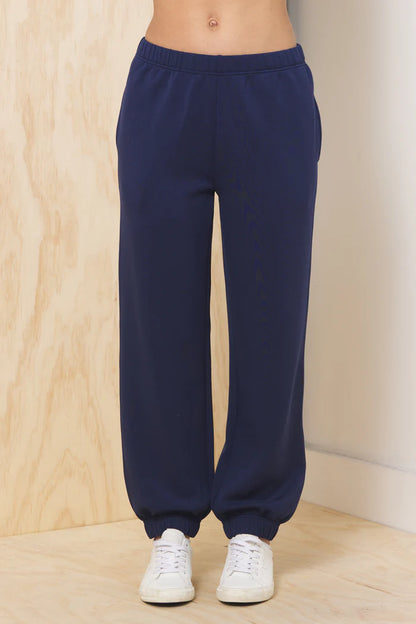 Cloud fleece jogger in Collegiate Navy front view