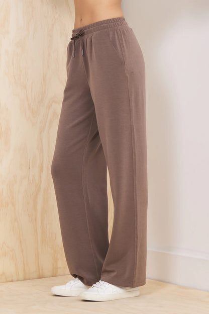LUXE CLOUD WIDE LEG PANT IN JAVA SIDE VIEW